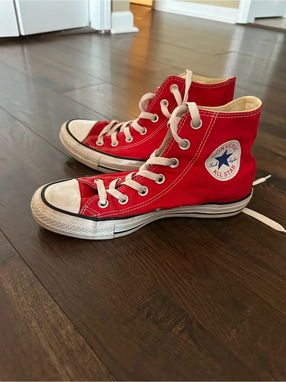 Converse Chuck Taylor Red High-Top Canvas Sneakers. Women size 7 Men size 5